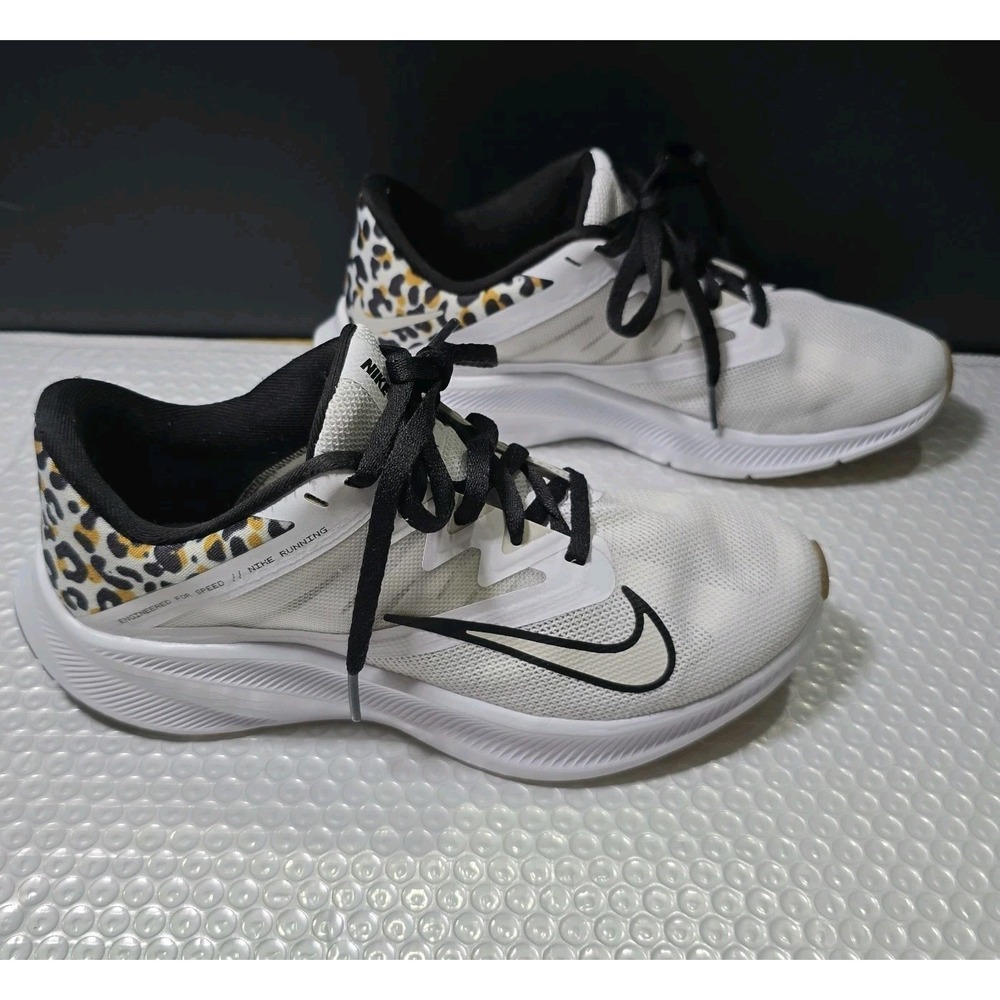 Nike Quest 3 Premium Women's Running Shoe Sz 6.5 Lightweight Stylish - Picture 8 of 12